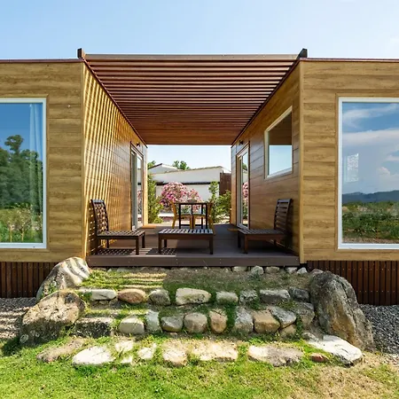 אתר קמפינג Macondo Agriliving Tiny קסטיאדס